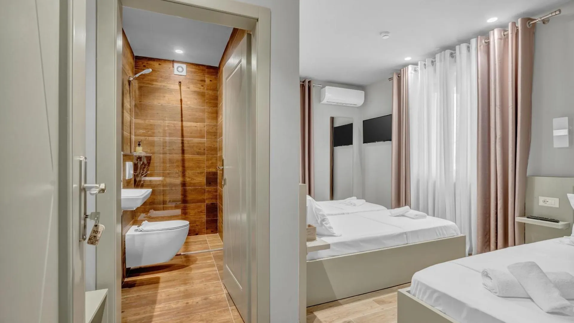 Villa Zoi A Stay To Remember I Located Inside The Castle Of Elbasan, On A Historic Roman Road Via Egnatia I Homemade Breakfast Elbasan